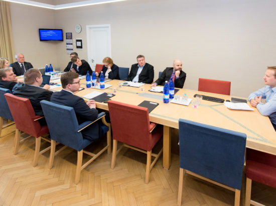 Majanduskomisjoni istung, 5. mai 2015
